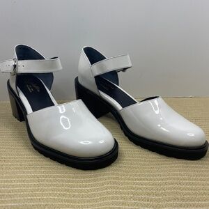 SEYCHELLES White Pump, size 9 , Excellent condition